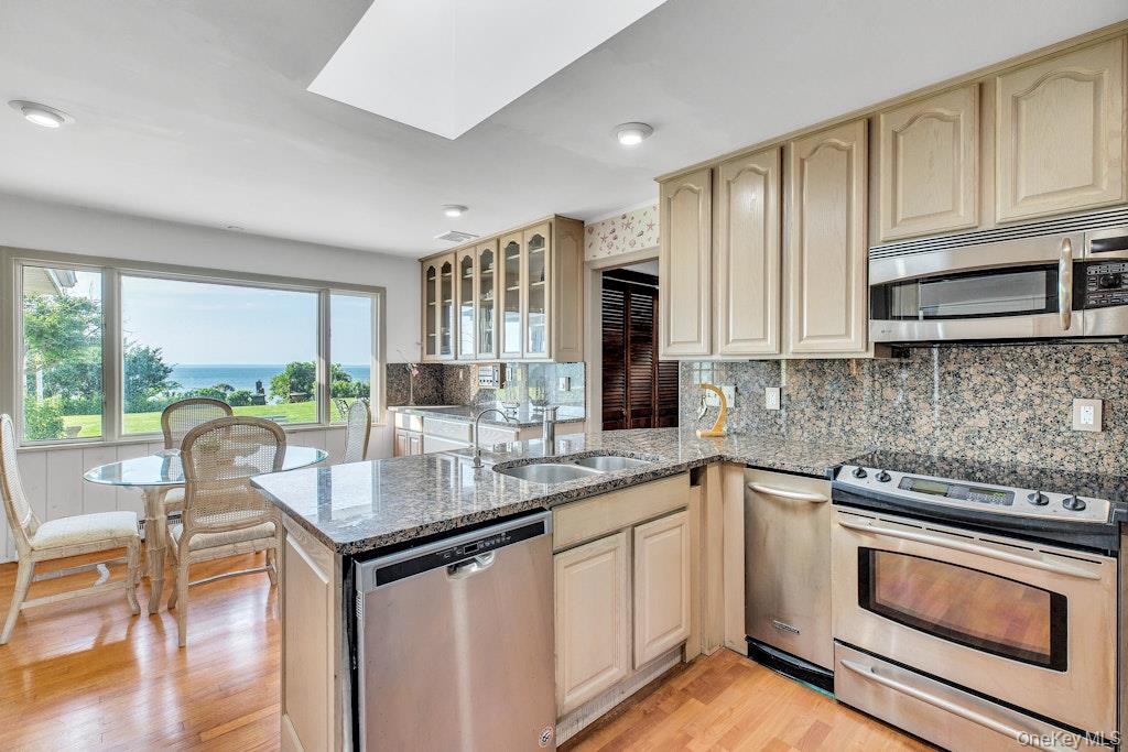 2100 Sound Drive, Greenport, NY 11944