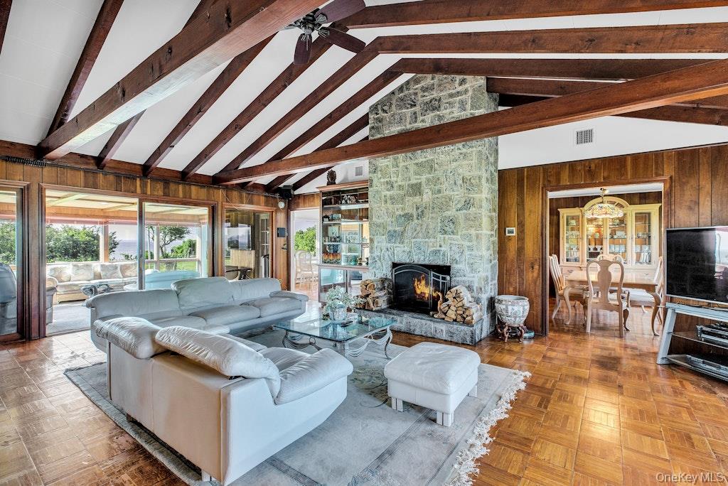 2100 Sound Drive, Greenport, NY 11944