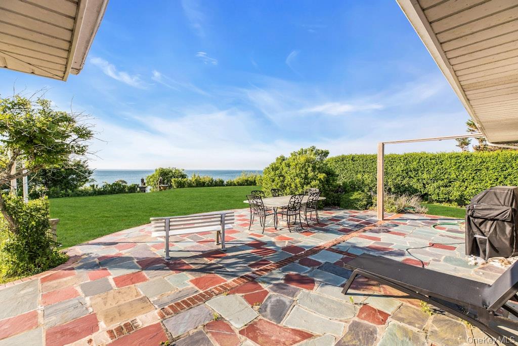 2100 Sound Drive, Greenport, NY 11944