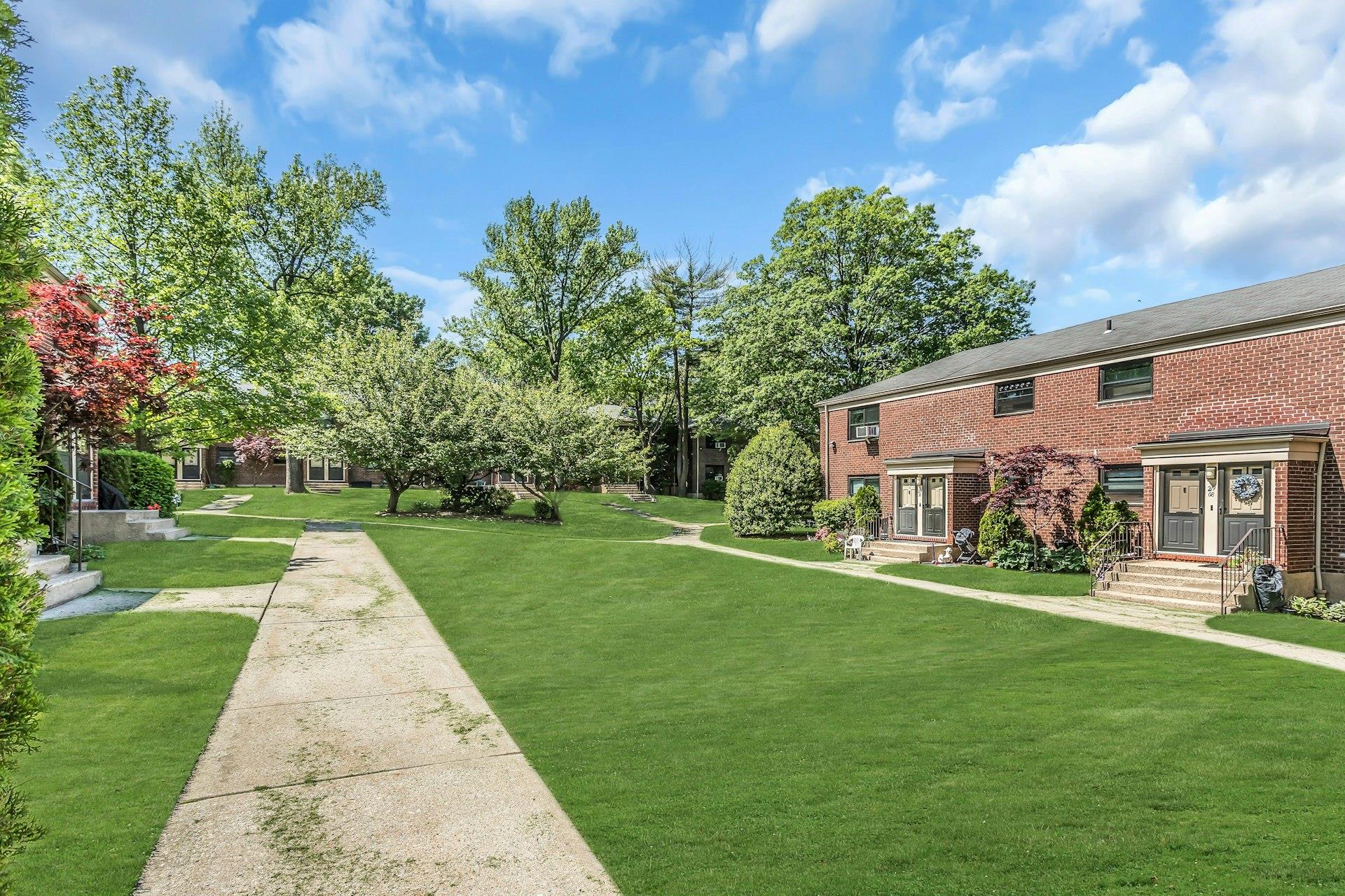 219-36 75th Ave # 243A2, Bayside, NY 11364