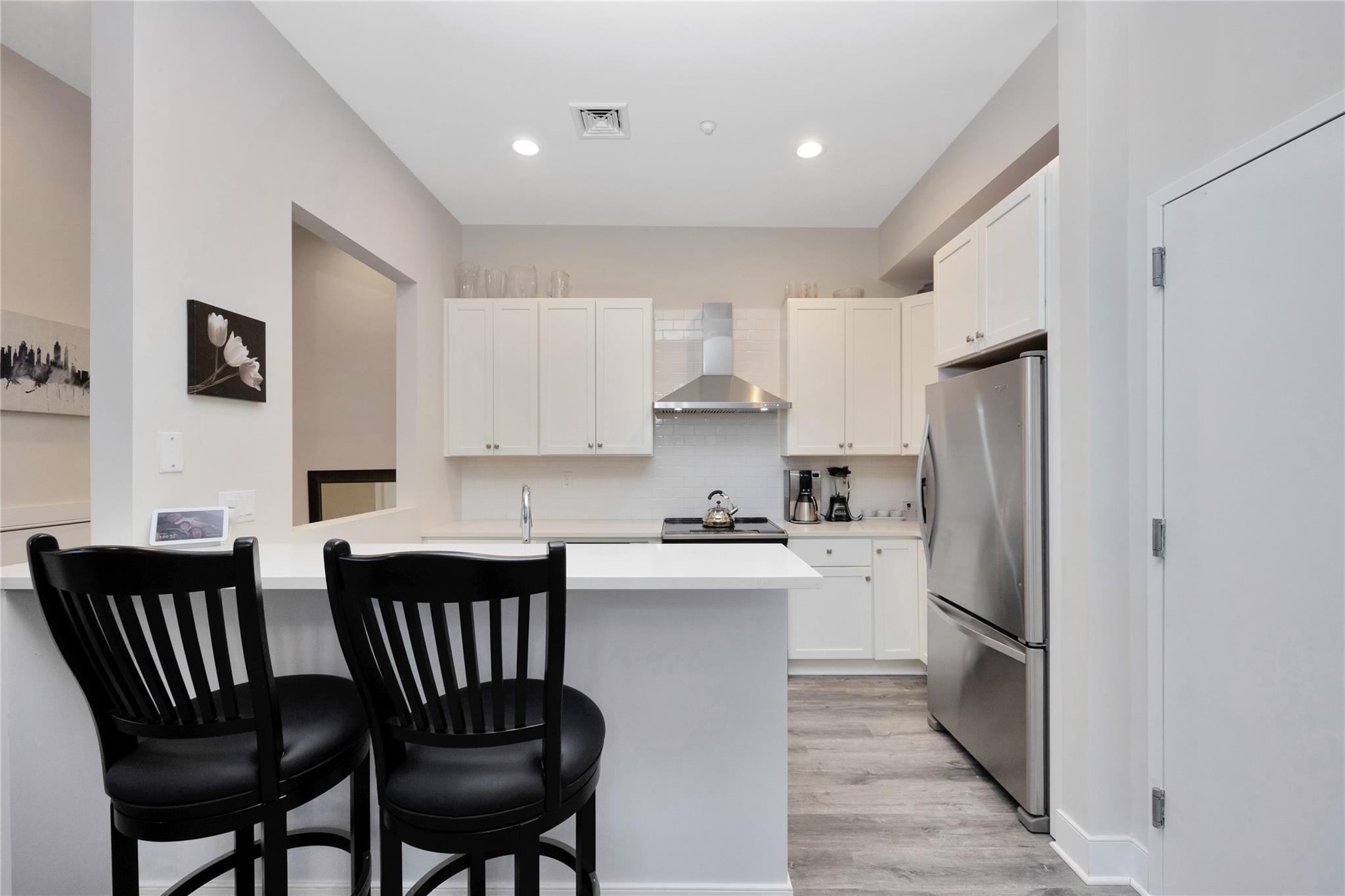 308 Breton Way # 308, Glen Cove, NY 11542
