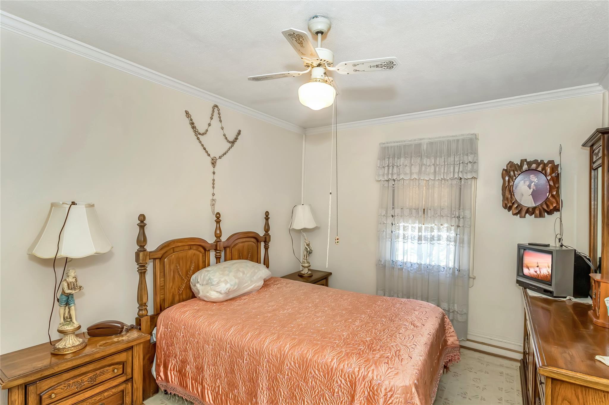 6-10 129th Street, College Point, NY 11356