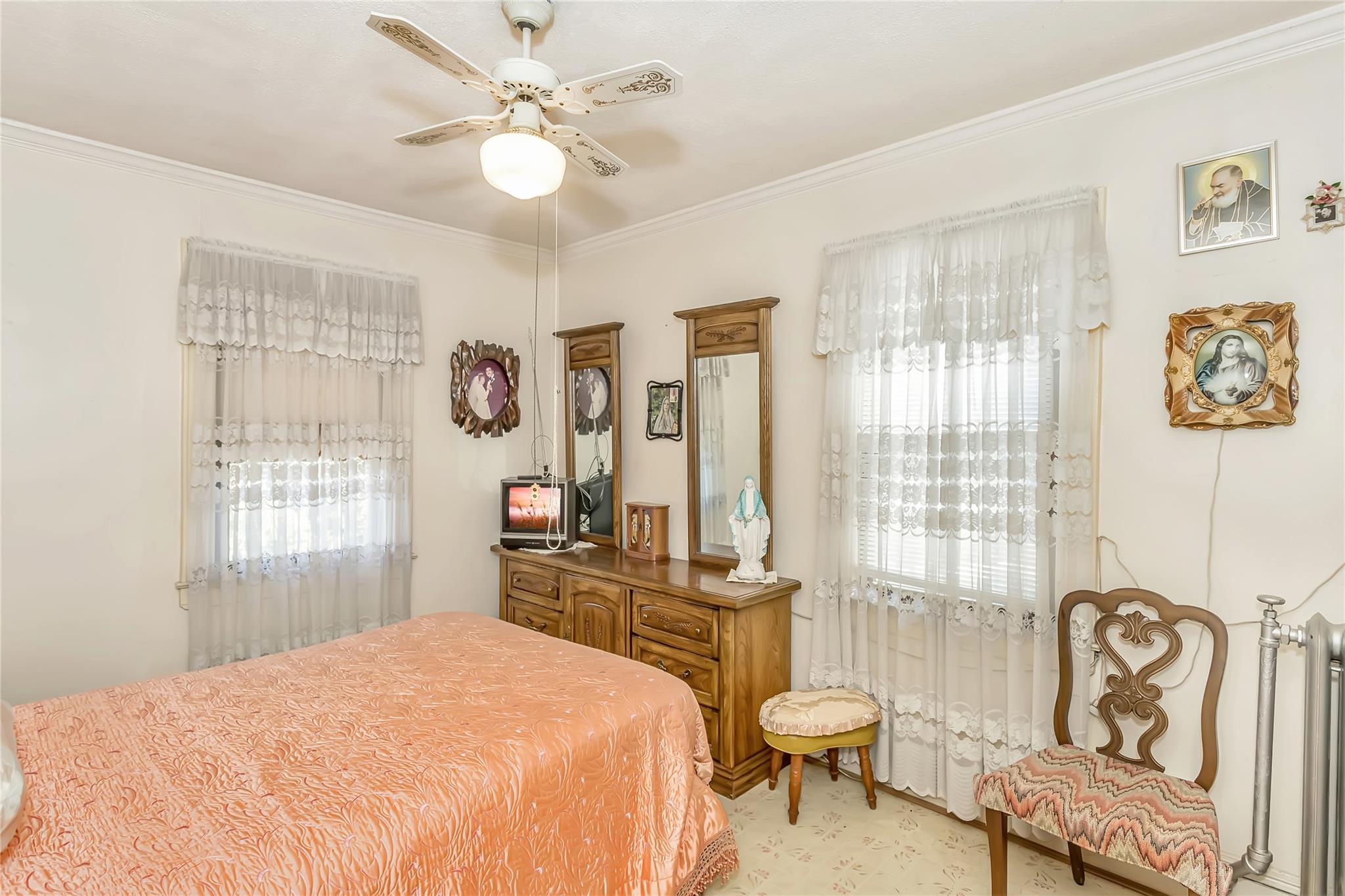 6-10 129th Street, College Point, NY 11356