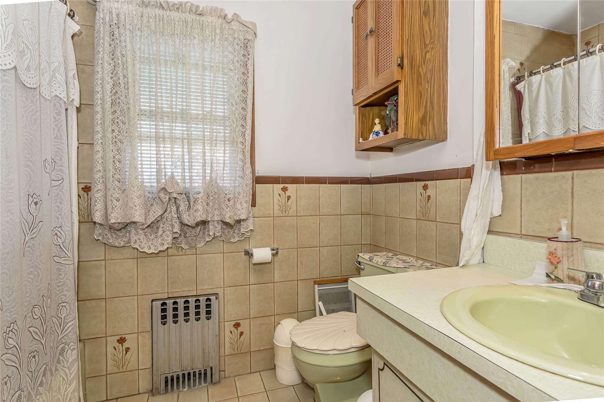 6-10 129th Street, College Point, NY 11356