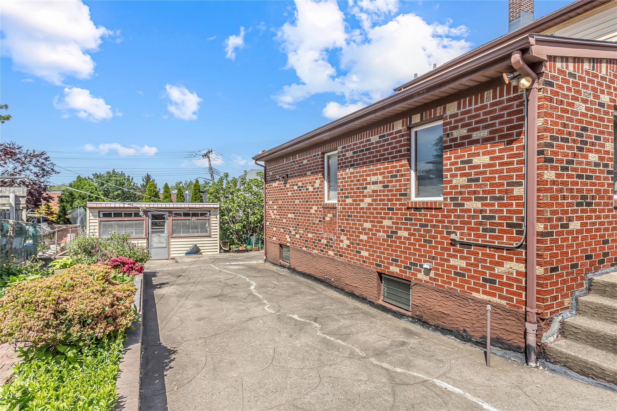 6-10 129th Street, College Point, NY 11356