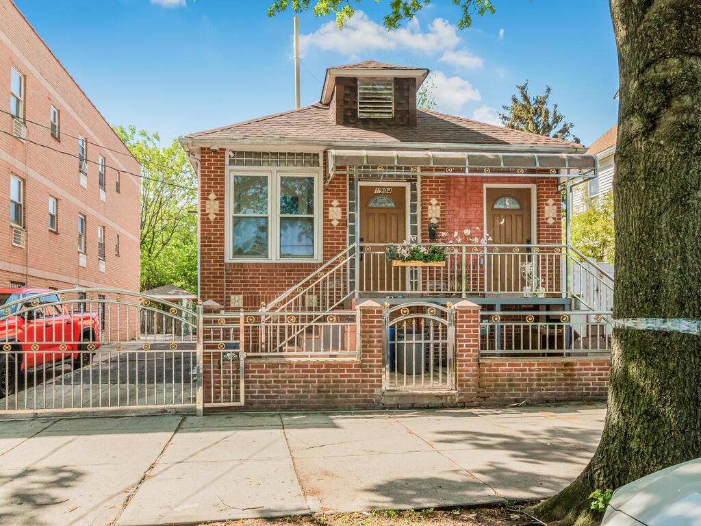 1904 Lacombe Avenue, Bronx, NY 10473