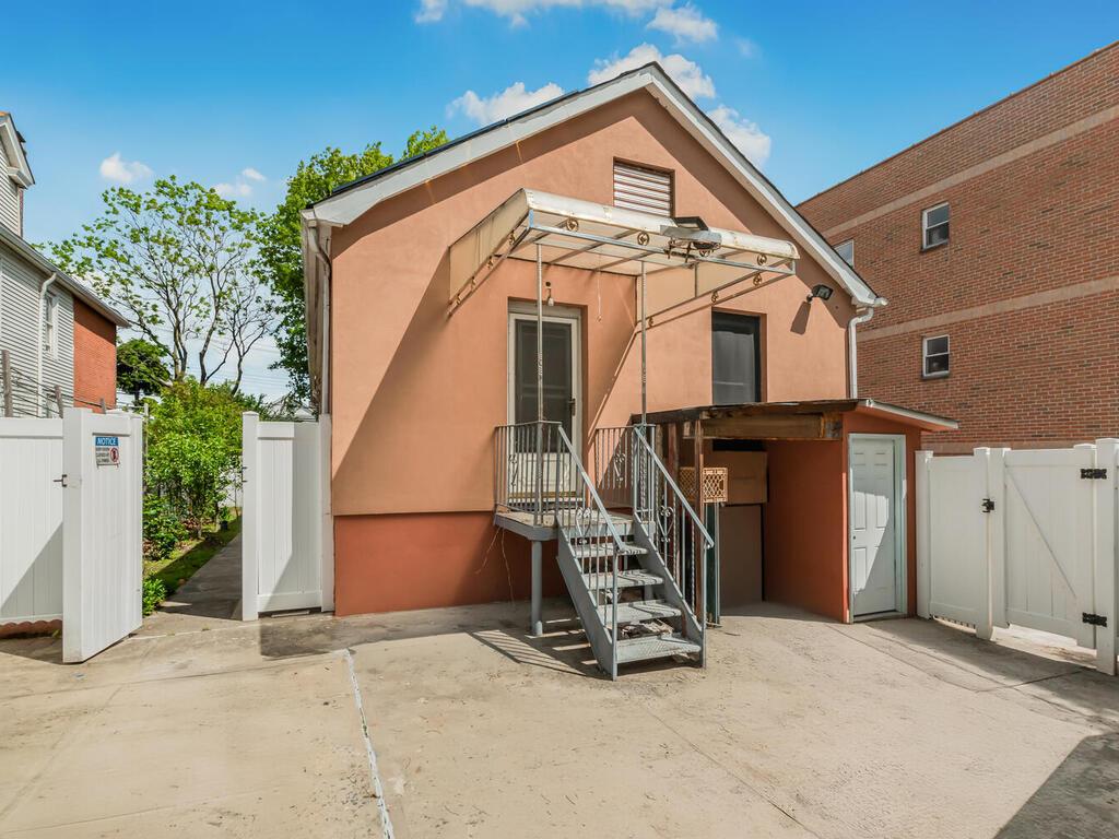 1904 Lacombe Avenue, Bronx, NY 10473