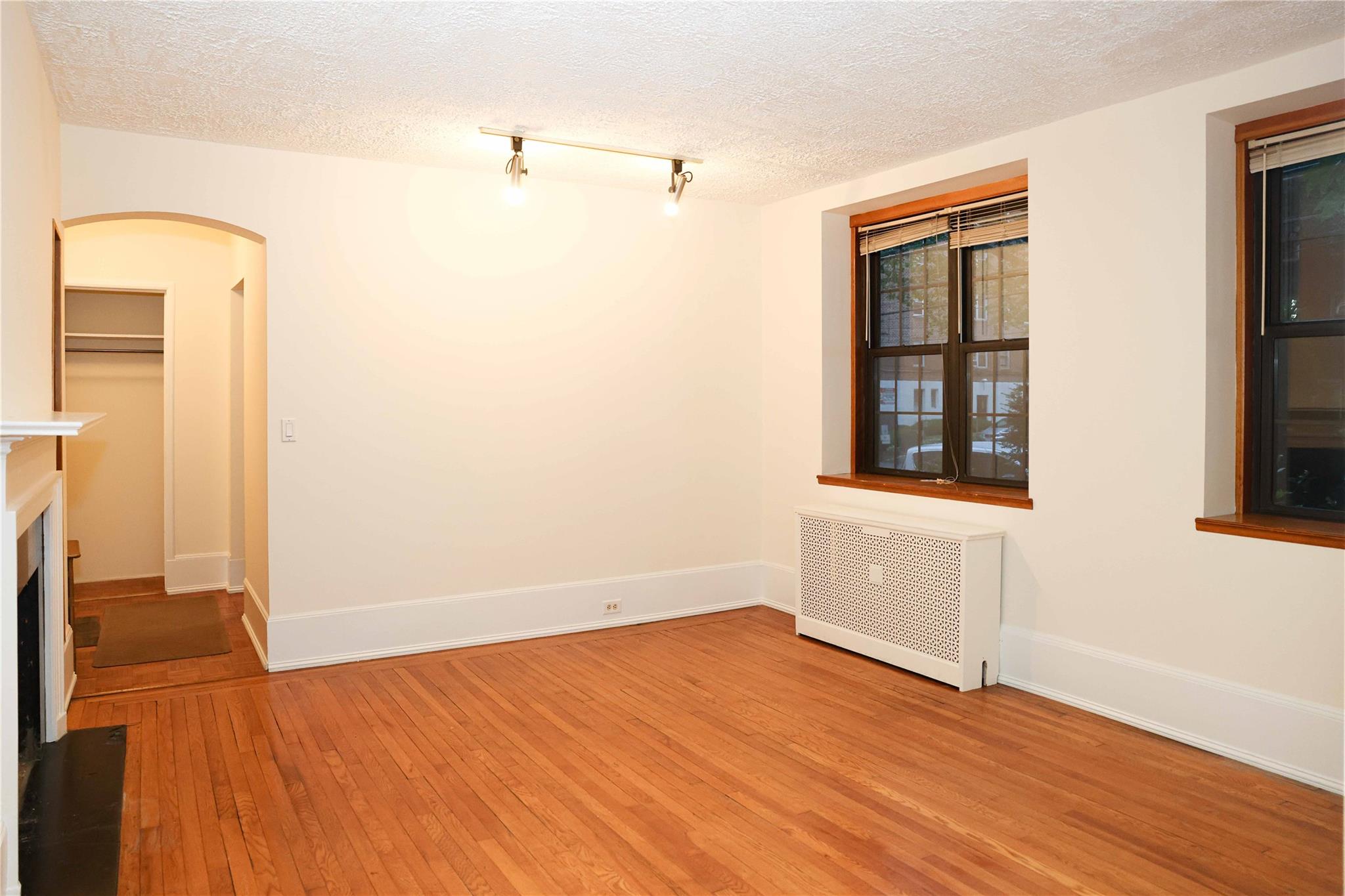 808 Bronx River Road # 1 A, Yonkers, NY 10708