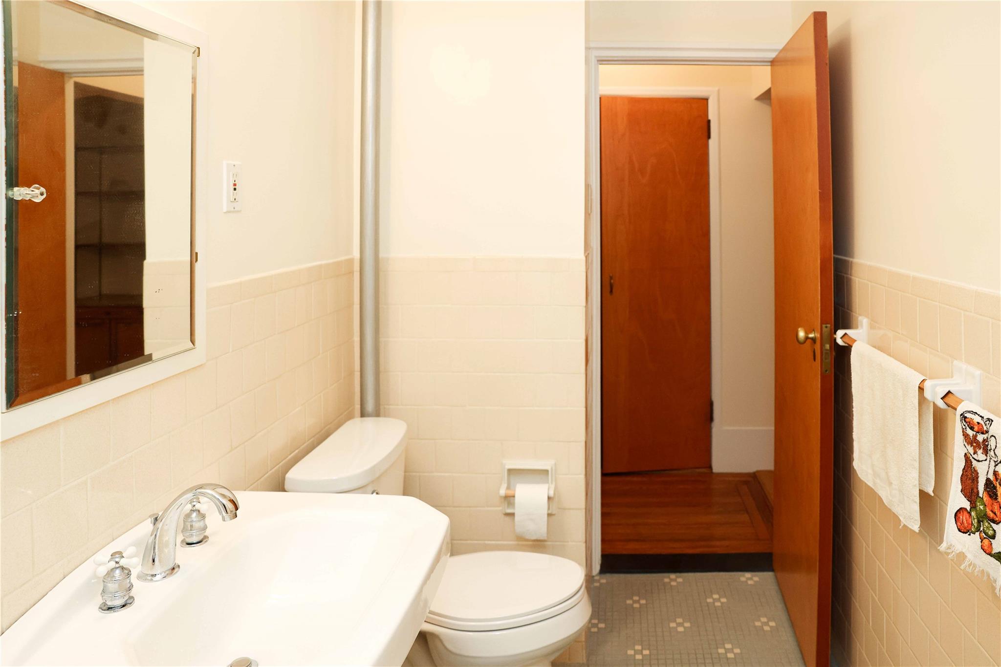 808 Bronx River Road # 1 A, Yonkers, NY 10708