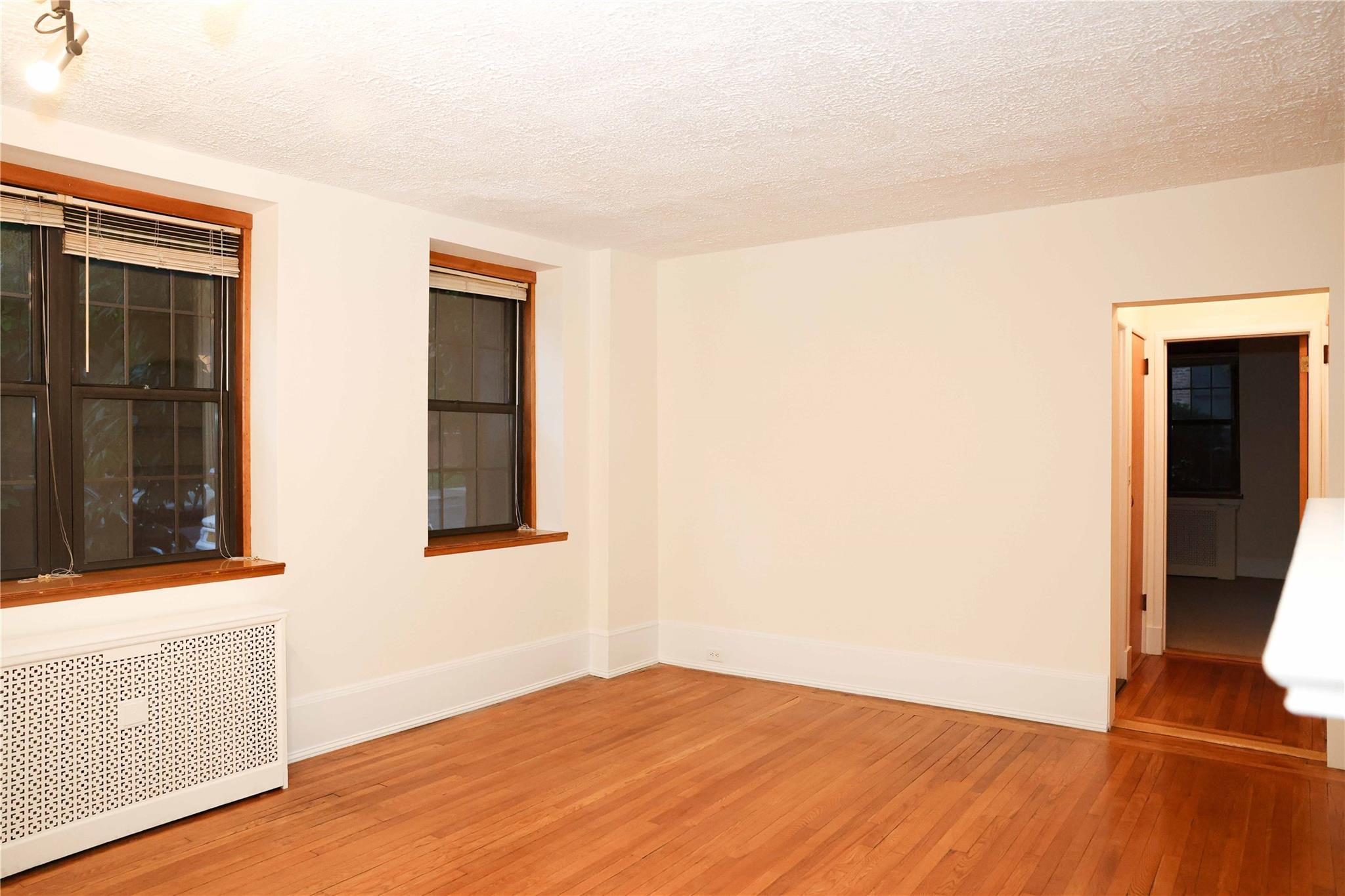 808 Bronx River Road # 1 A, Yonkers, NY 10708