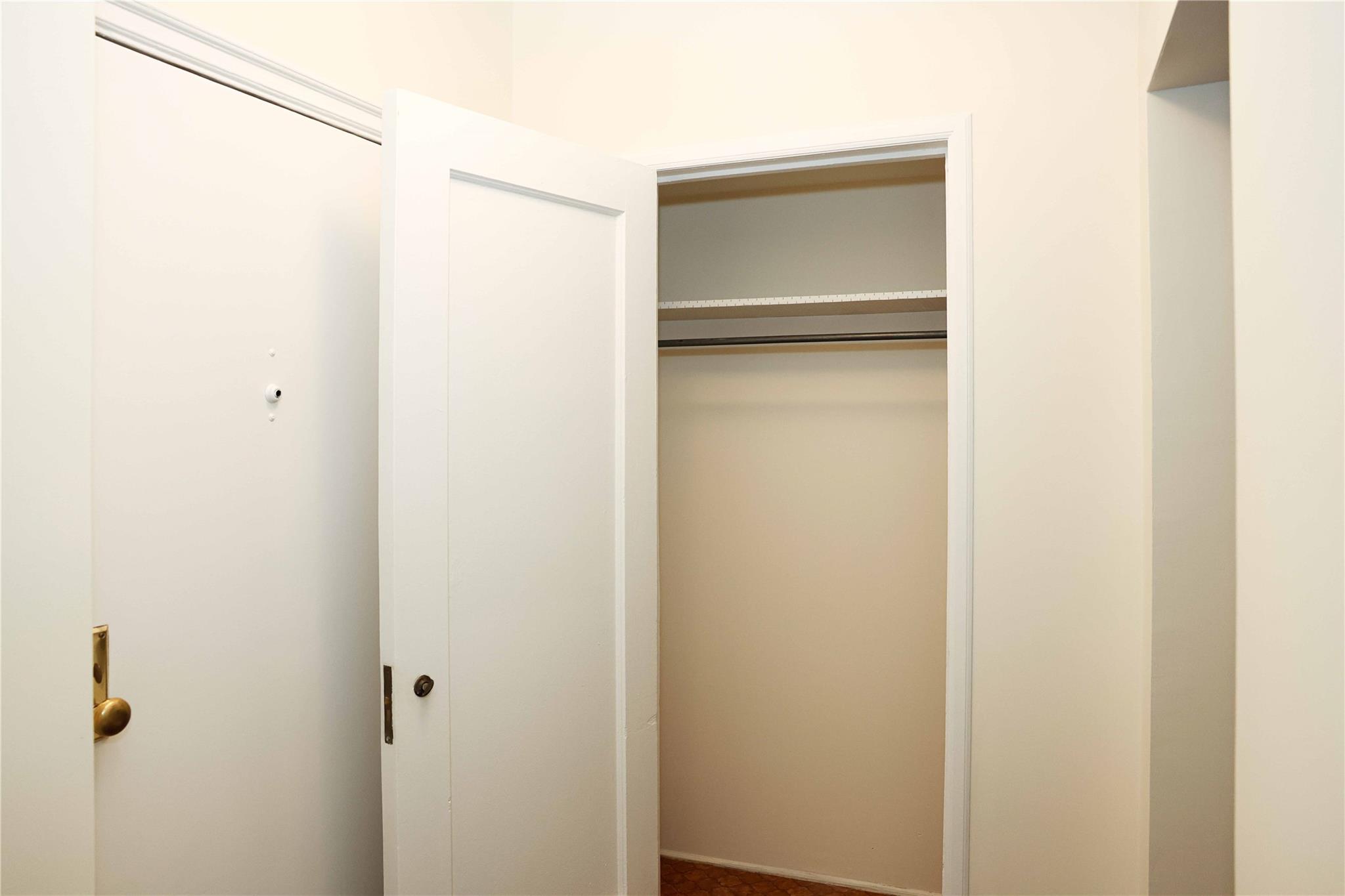 808 Bronx River Road # 1 A, Yonkers, NY 10708