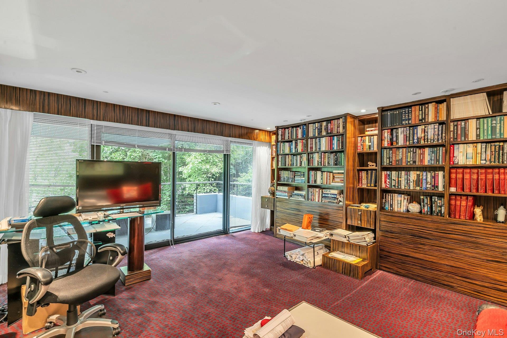 112 Scudders Lane, Glenwood Landing, NY 11547