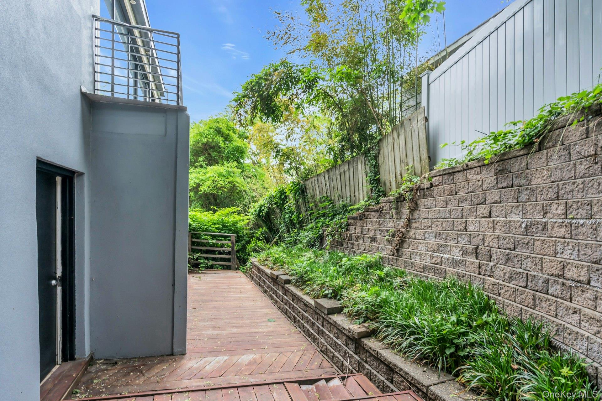 112 Scudders Lane, Glenwood Landing, NY 11547