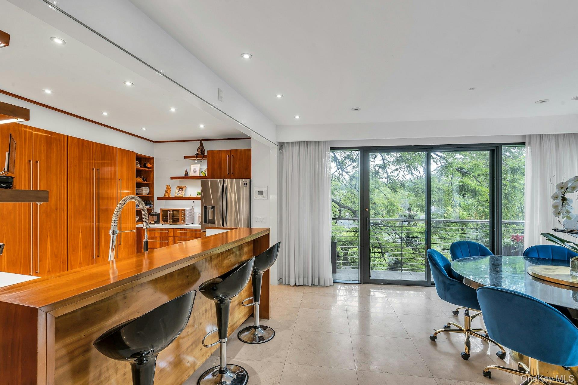 112 Scudders Lane, Glenwood Landing, NY 11547