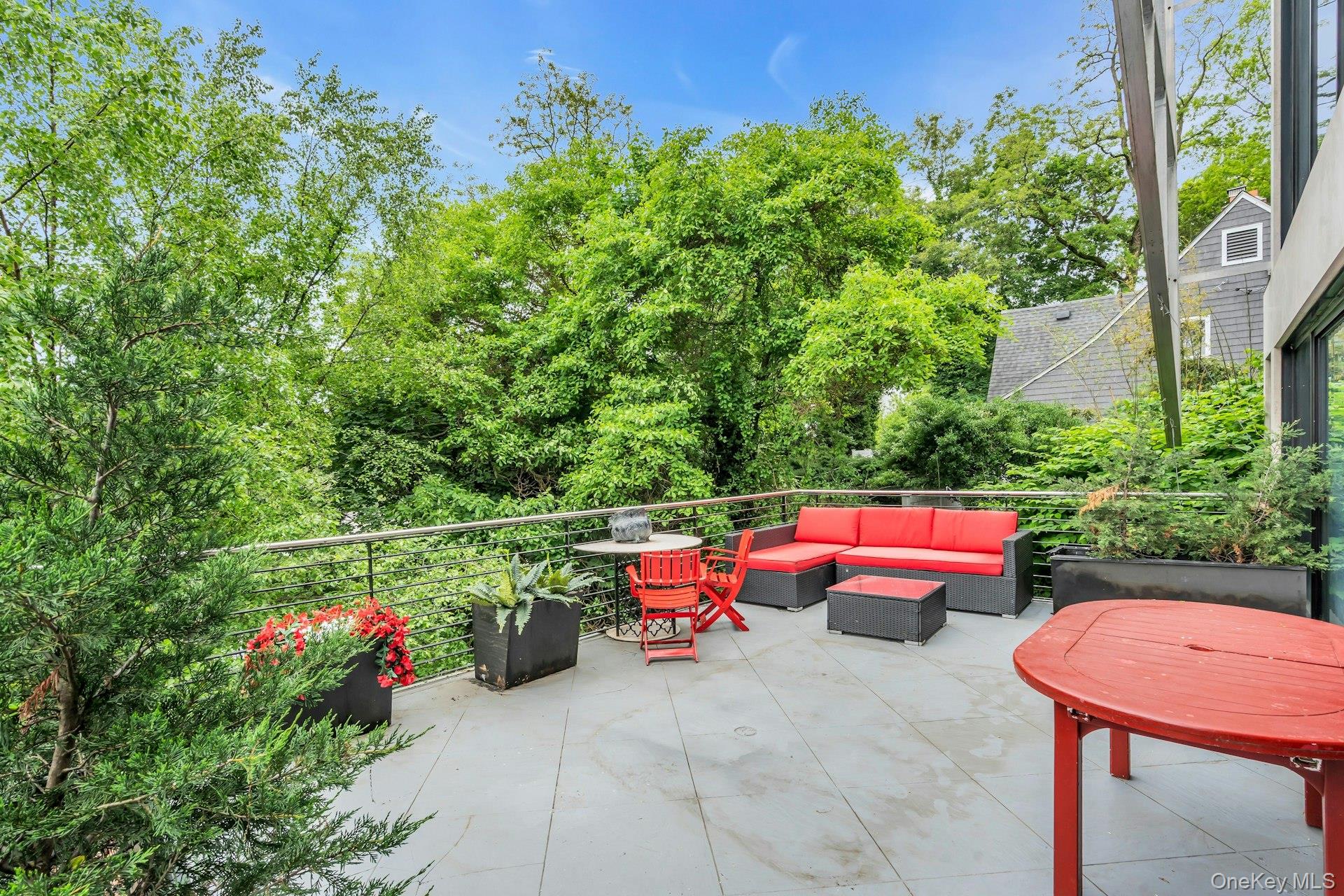 112 Scudders Lane, Glenwood Landing, NY 11547