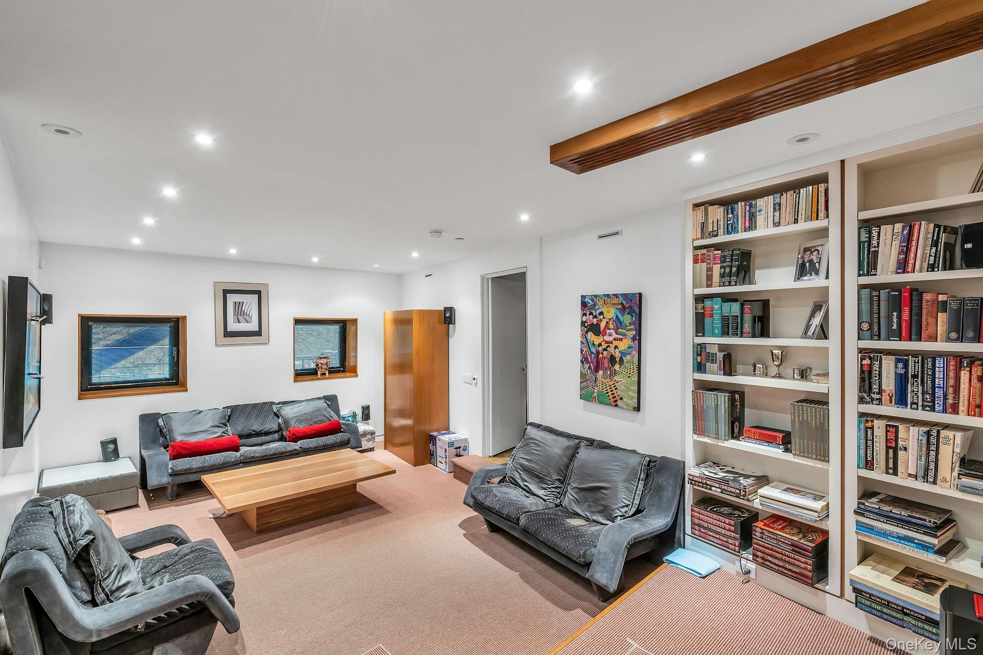 112 Scudders Lane, Glenwood Landing, NY 11547