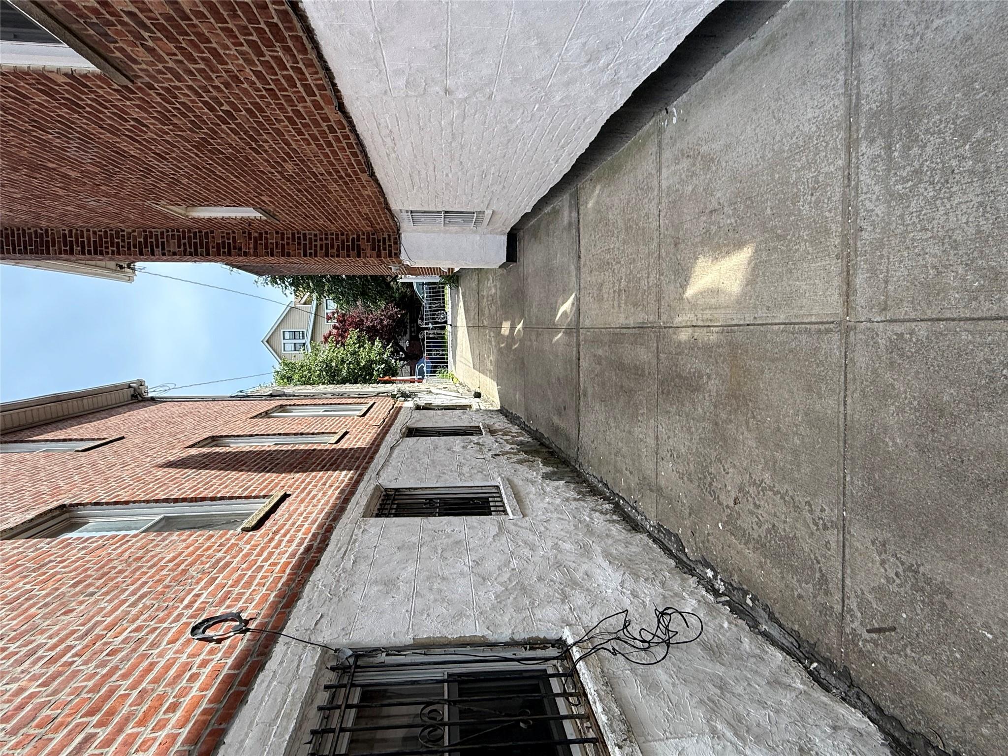 3943 Hill Avenue, Bronx, NY 10466