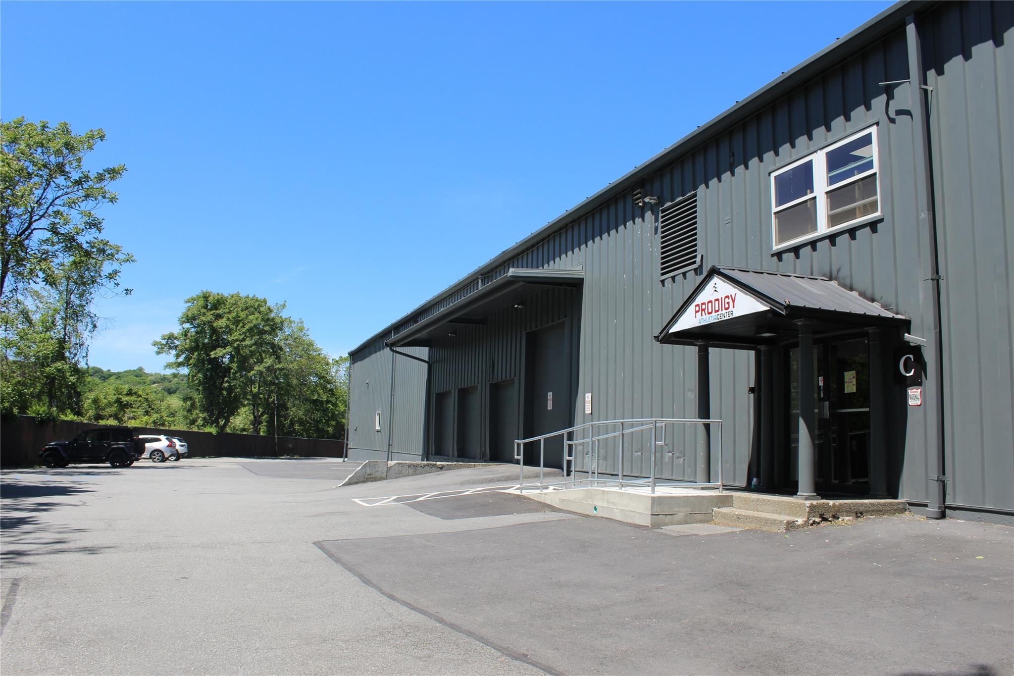 243 Route 100, Somers, NY 10589