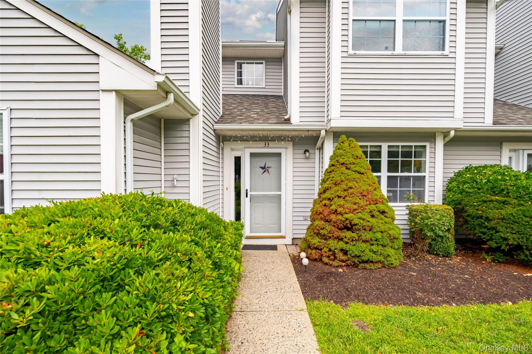 33 Spruce Street, Pawling, NY 12564