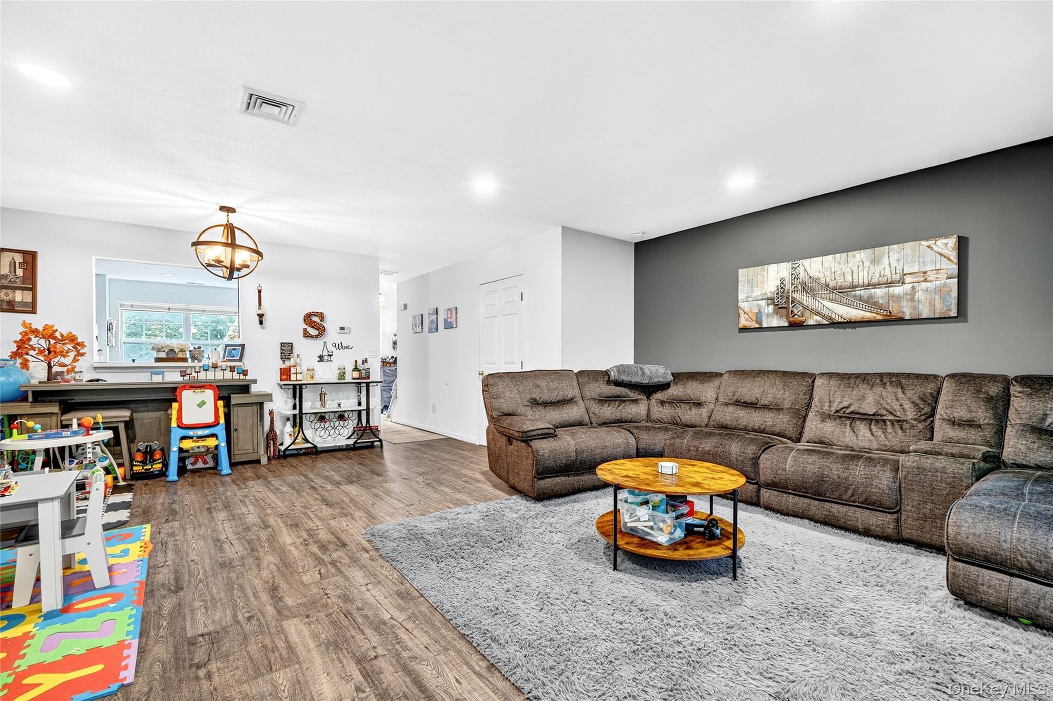 33 Spruce Street, Pawling, NY 12564