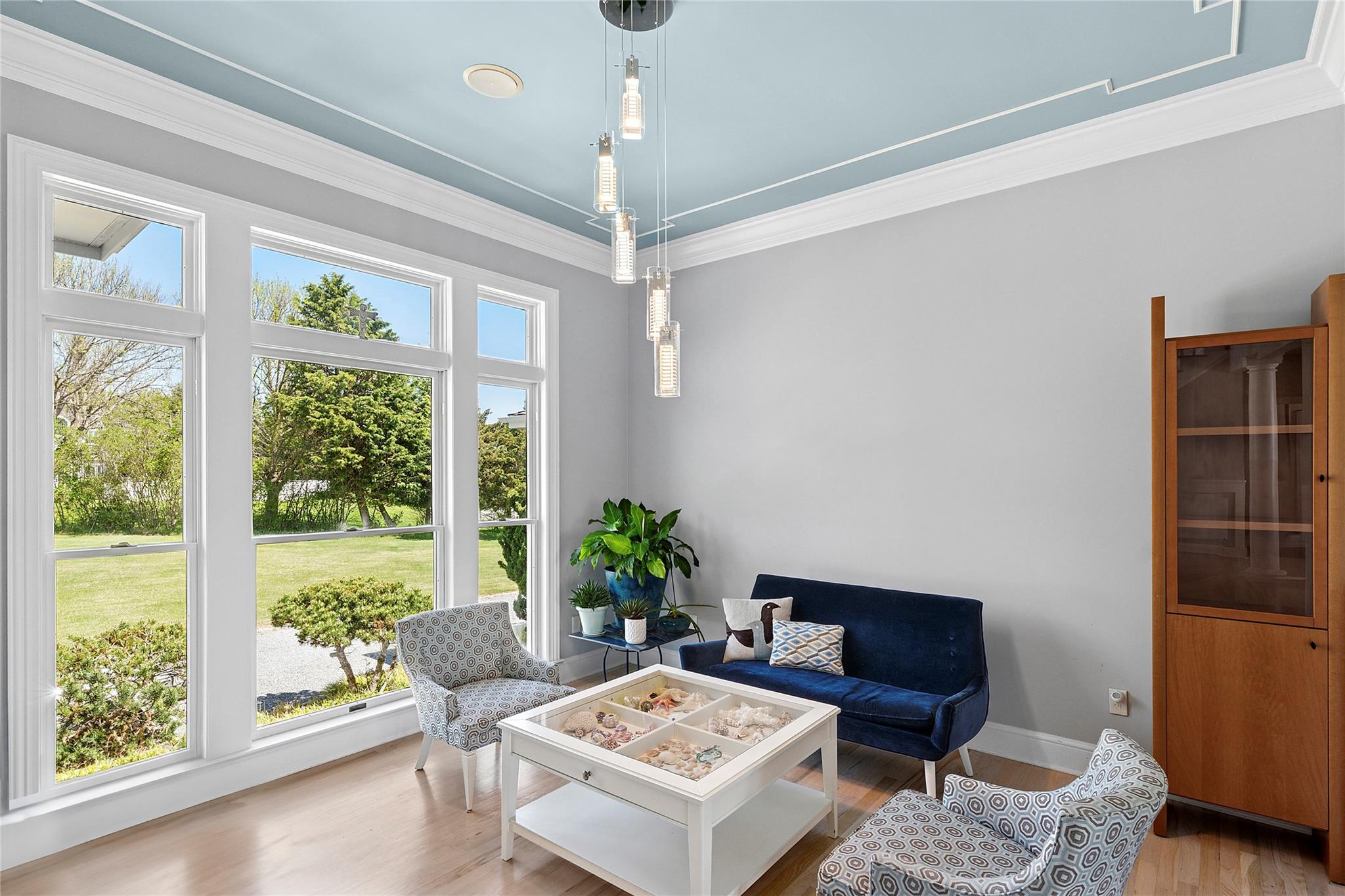 14 South Country Road, Westhampton, NY 11977