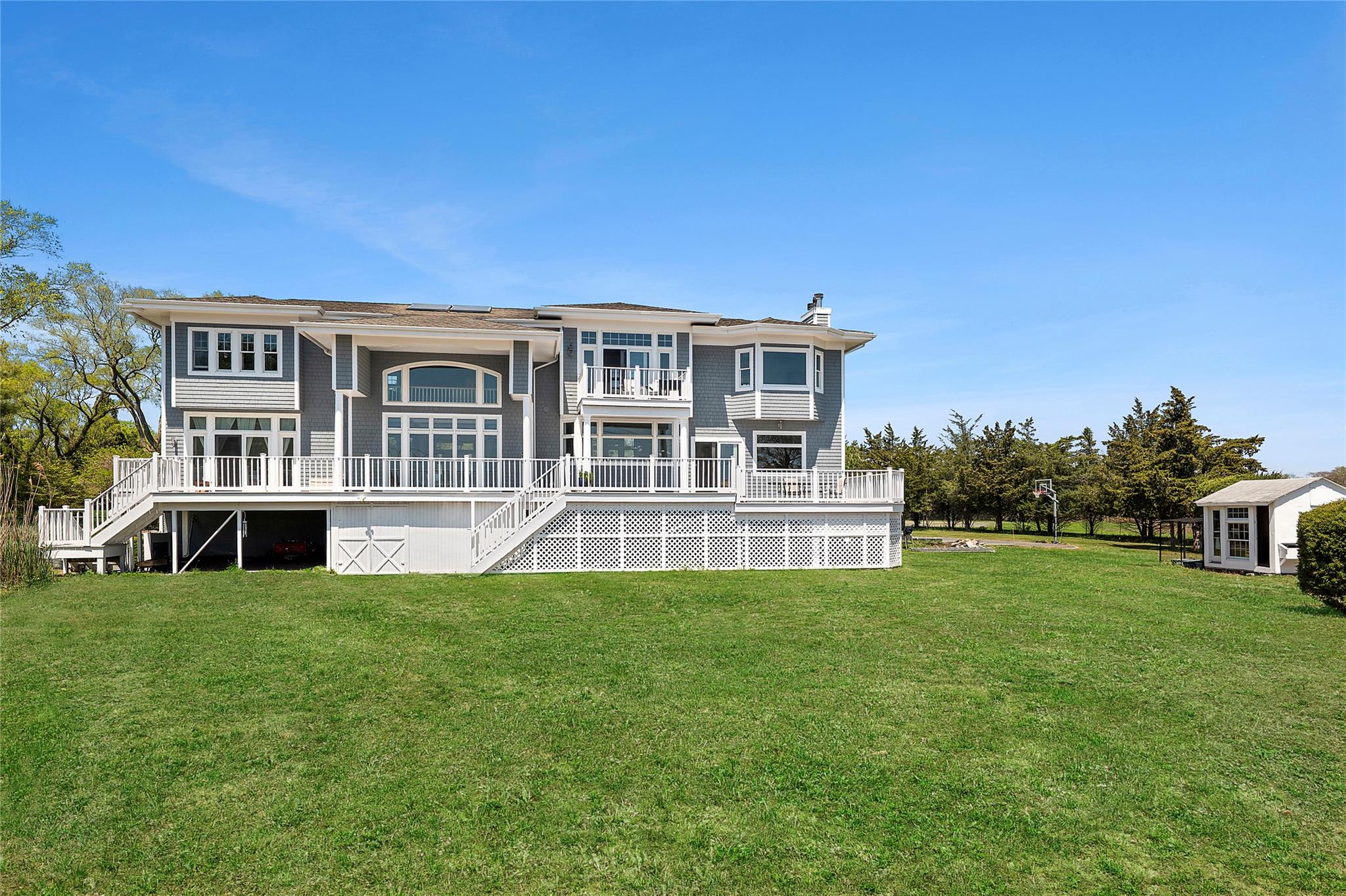 14 South Country Road, Westhampton, NY 11977