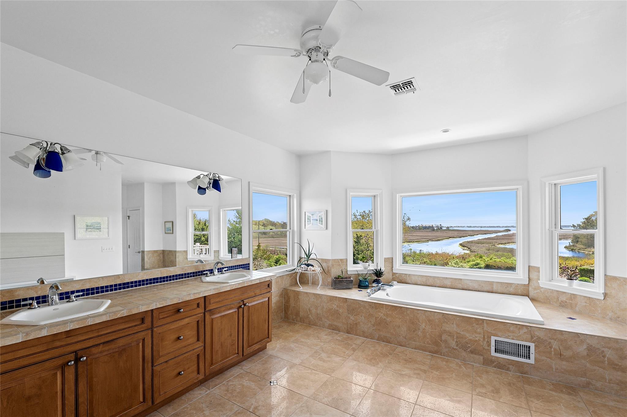 14 South Country Road, Westhampton, NY 11977