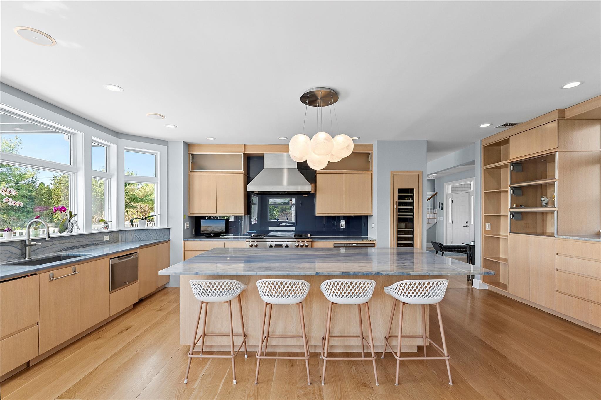 14 South Country Road, Westhampton, NY 11977