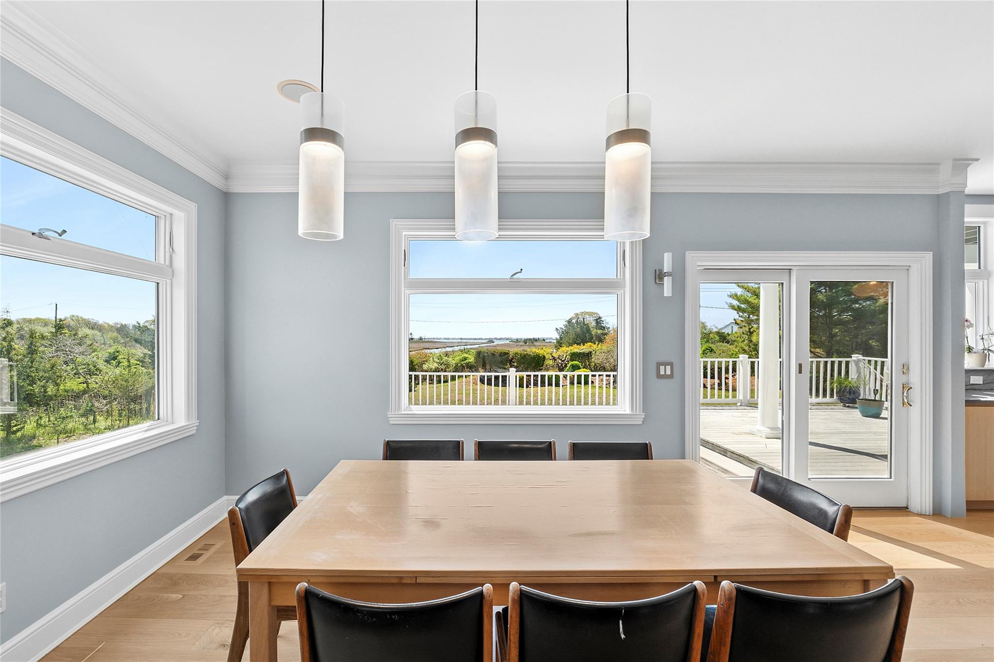 14 South Country Road, Westhampton, NY 11977