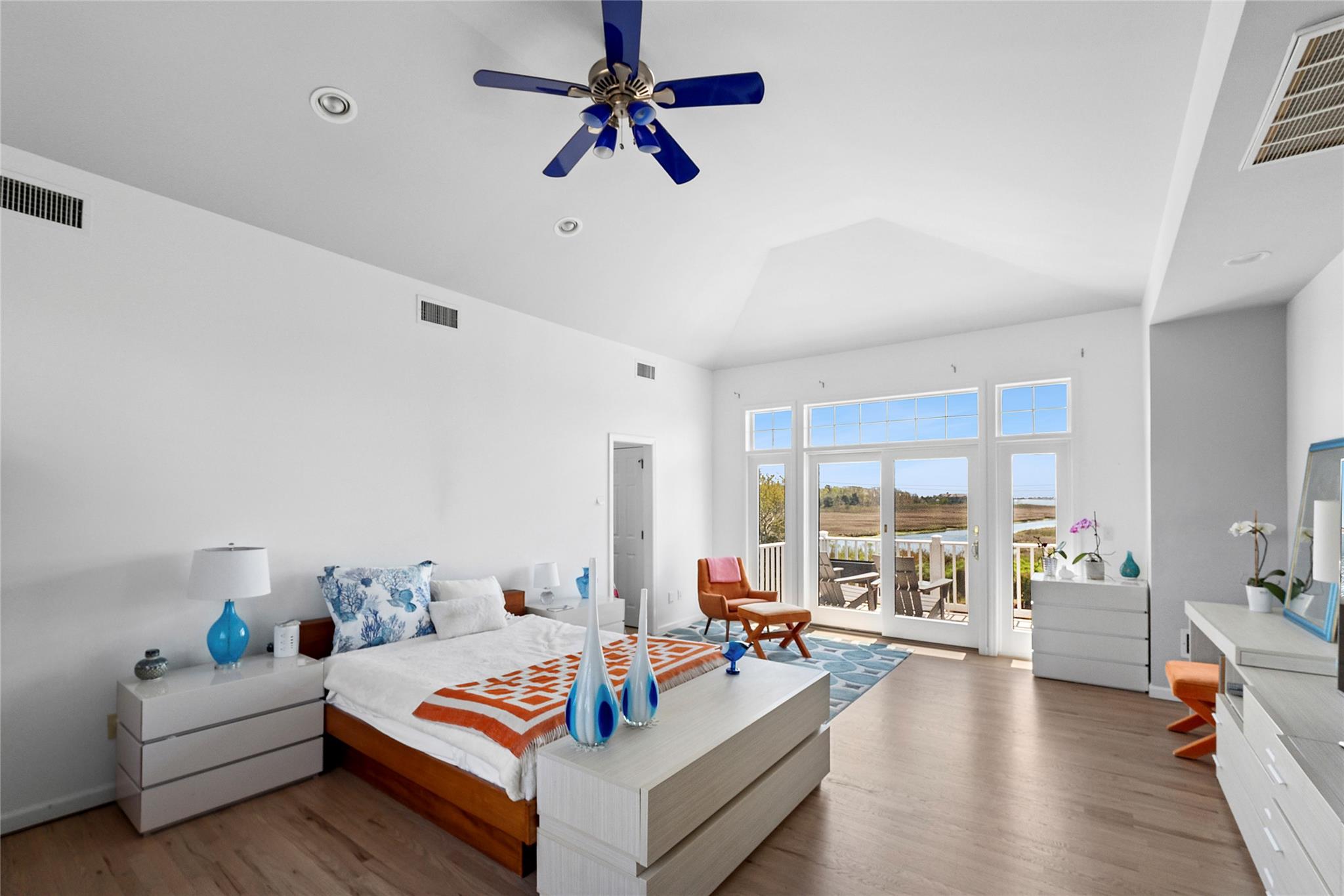 14 South Country Road, Westhampton, NY 11977