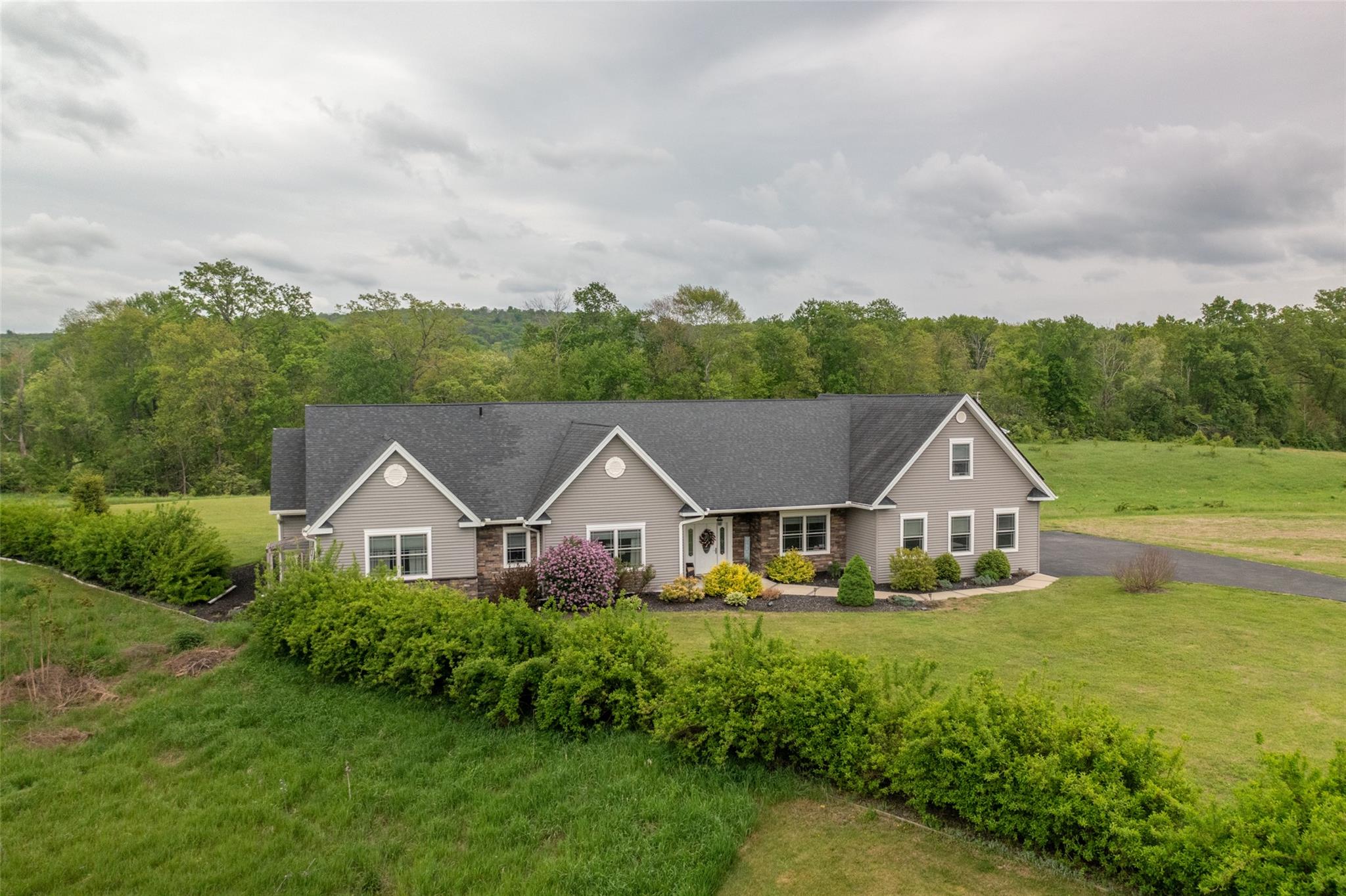 62 Freedom Road, Pleasant Valley, NY 12569