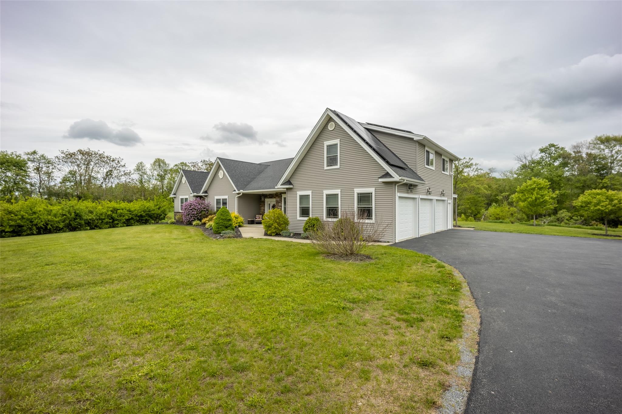 62 Freedom Road, Pleasant Valley, NY 12569