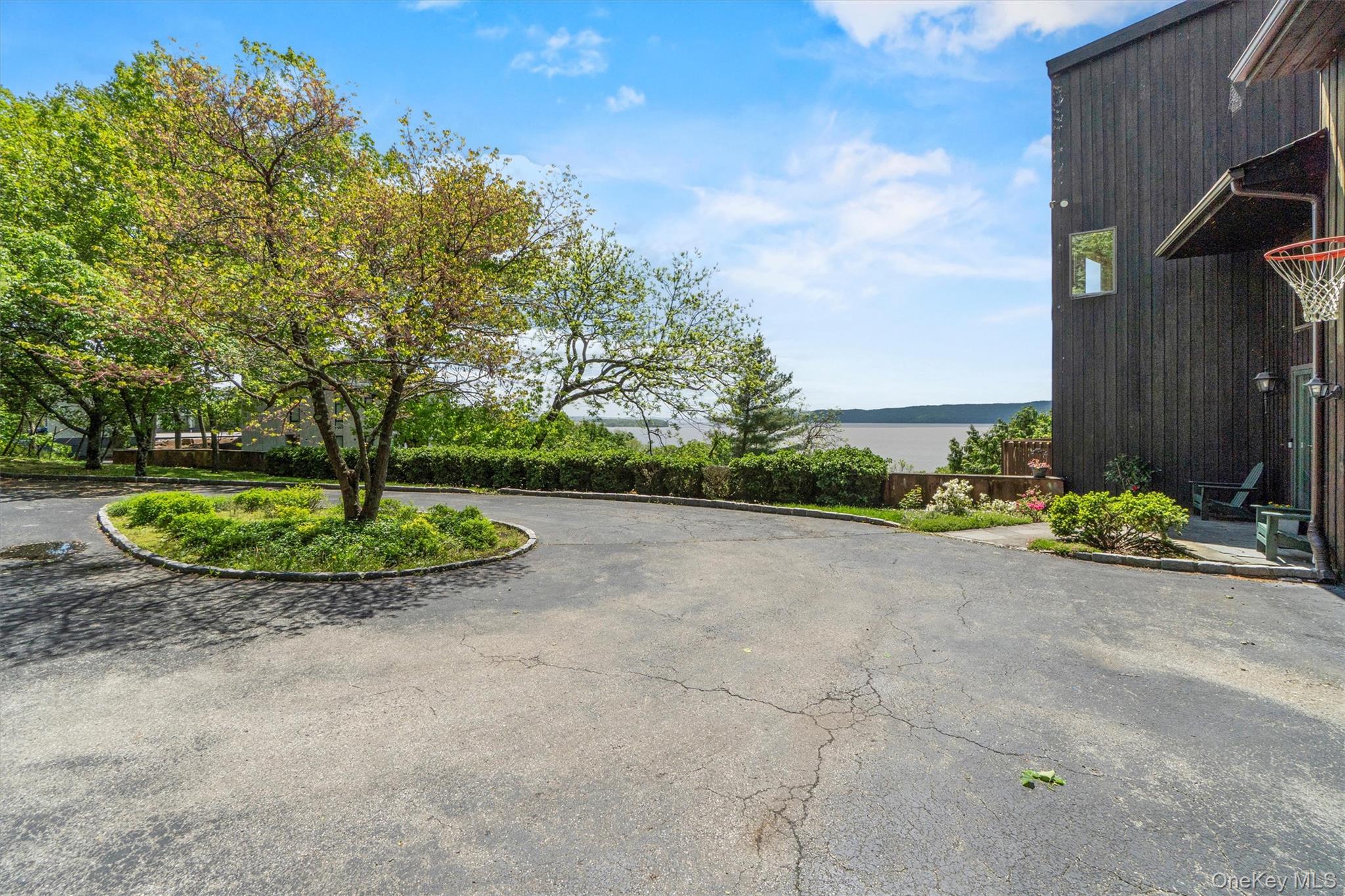 1260 Albany Post Road, Croton-on-Hudson, NY 10520