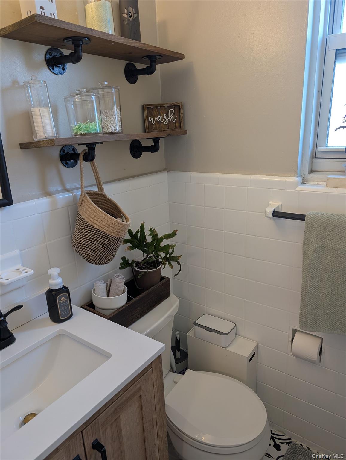 261-34 Langston Avenue # E-2, Glen Oaks, NY 11004