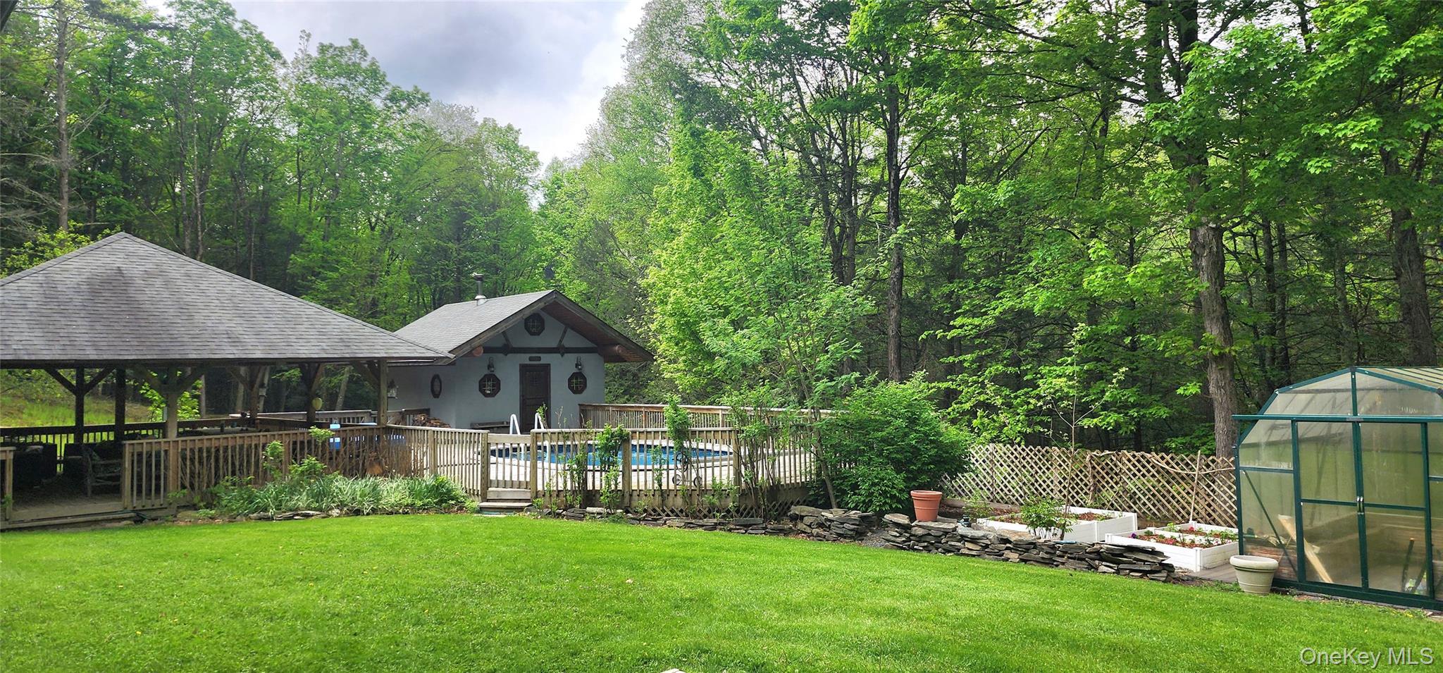 66 Hillside Road, Barryville, NY 12719