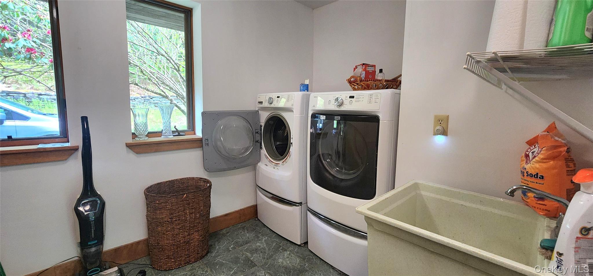 66 Hillside Road, Barryville, NY 12719