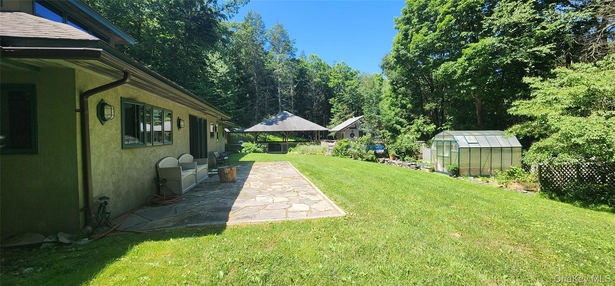 66 Hillside Road, Barryville, NY 12719