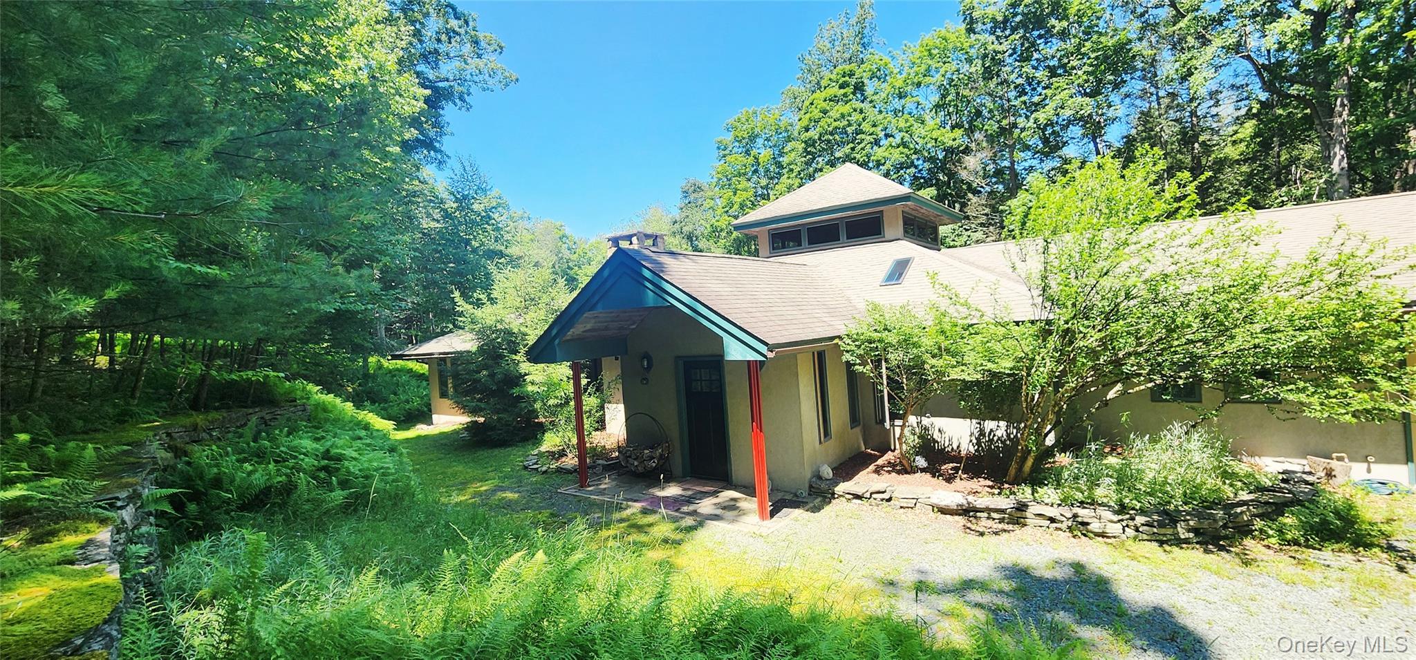 66 Hillside Road, Barryville, NY 12719