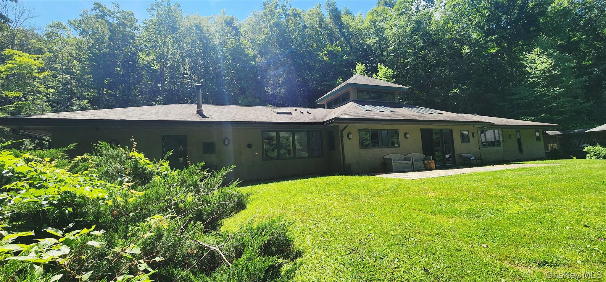 66 Hillside Road, Barryville, NY 12719