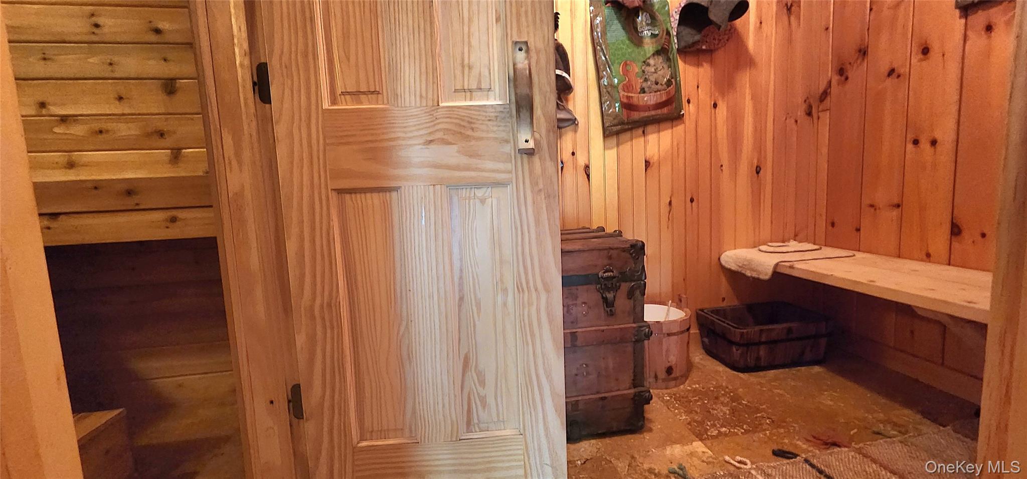 66 Hillside Road, Barryville, NY 12719