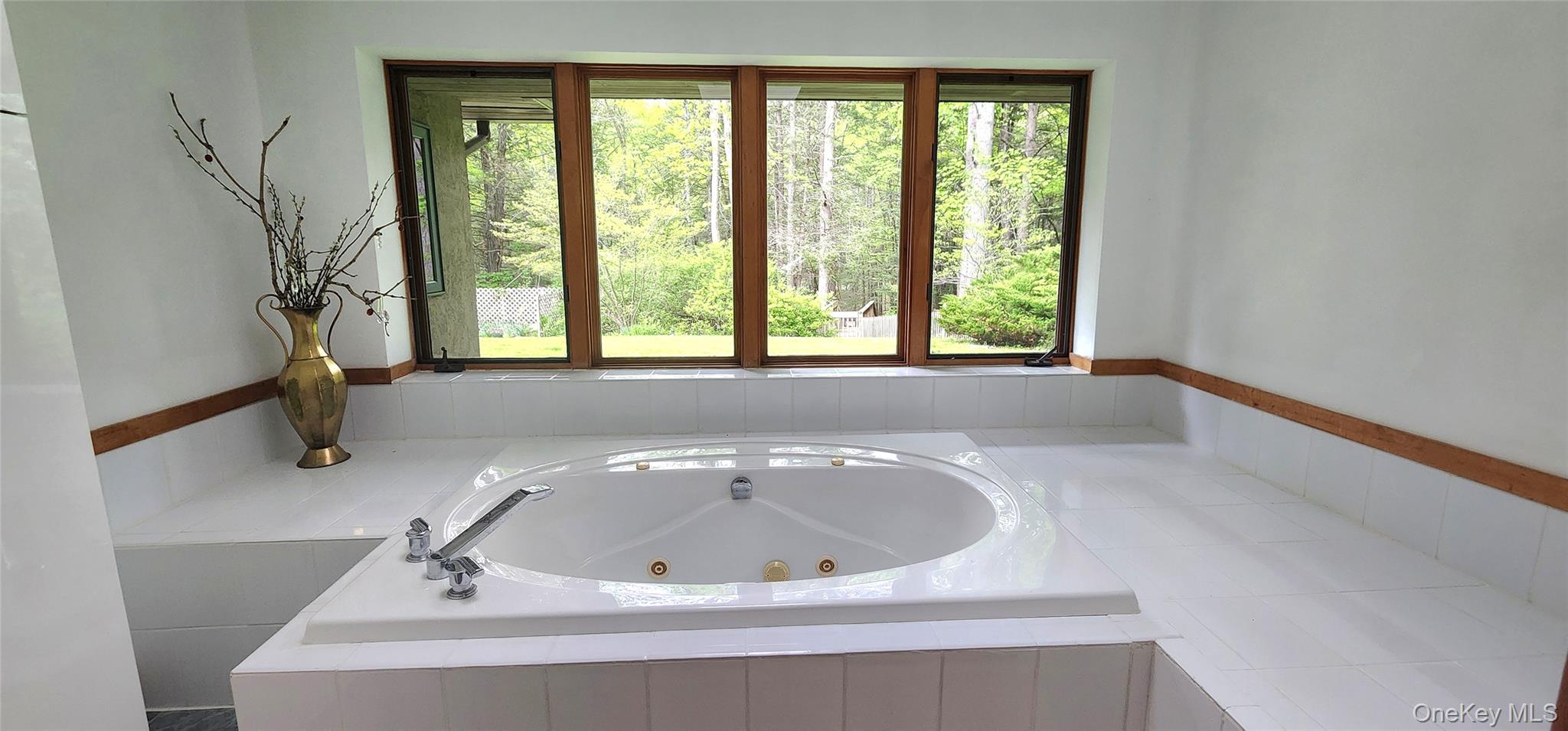 66 Hillside Road, Barryville, NY 12719