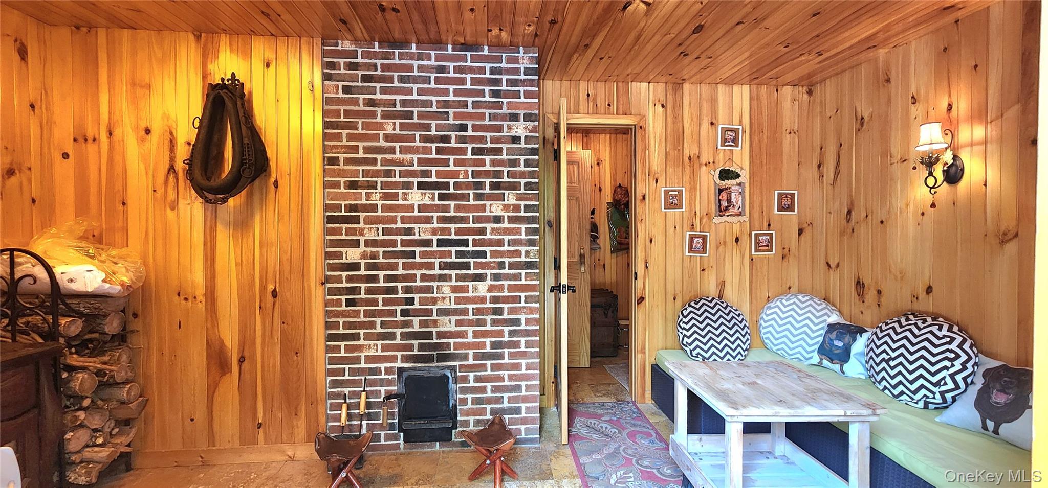 66 Hillside Road, Barryville, NY 12719