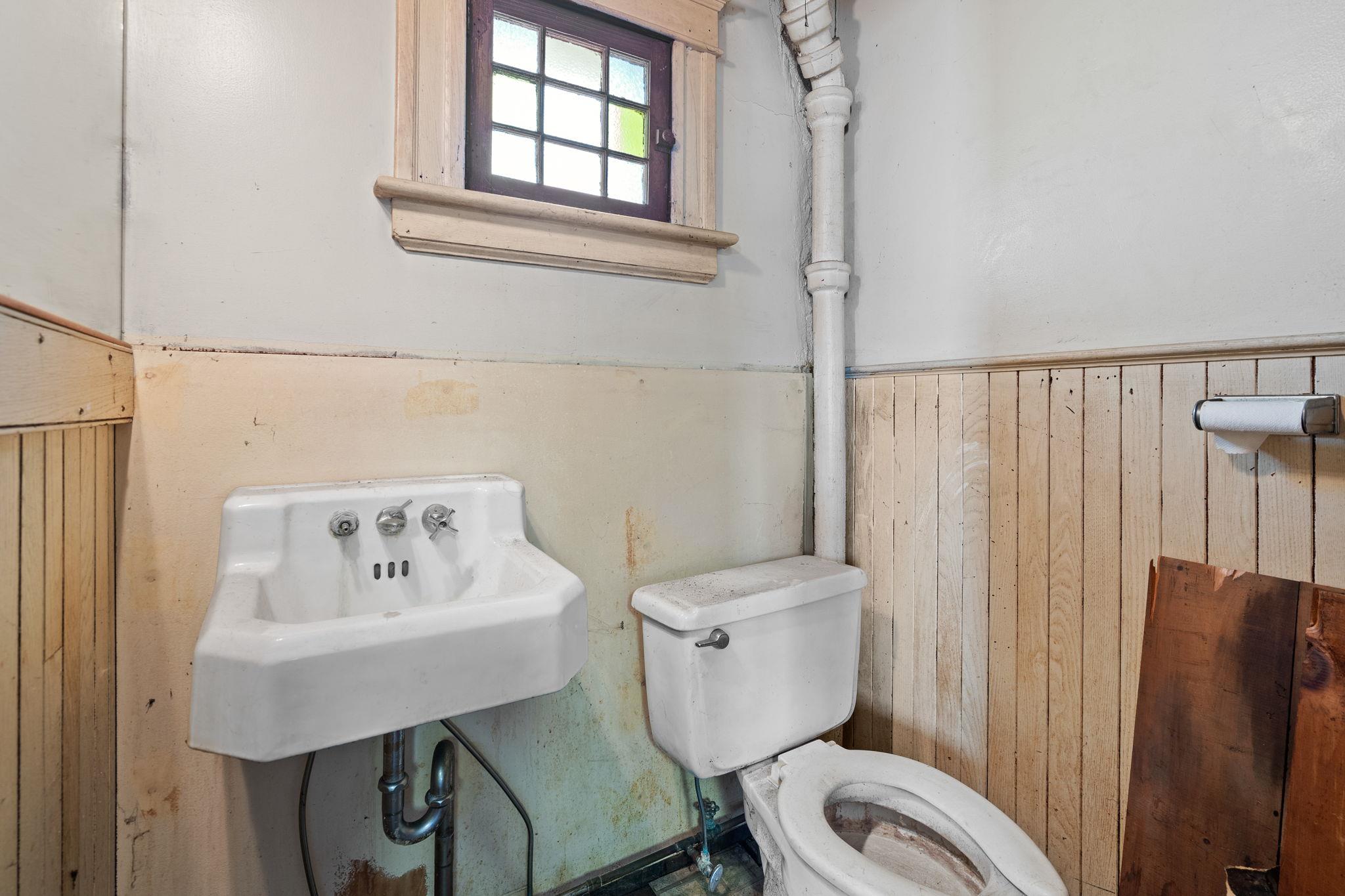 8 Oak Street, Walden, NY 12586