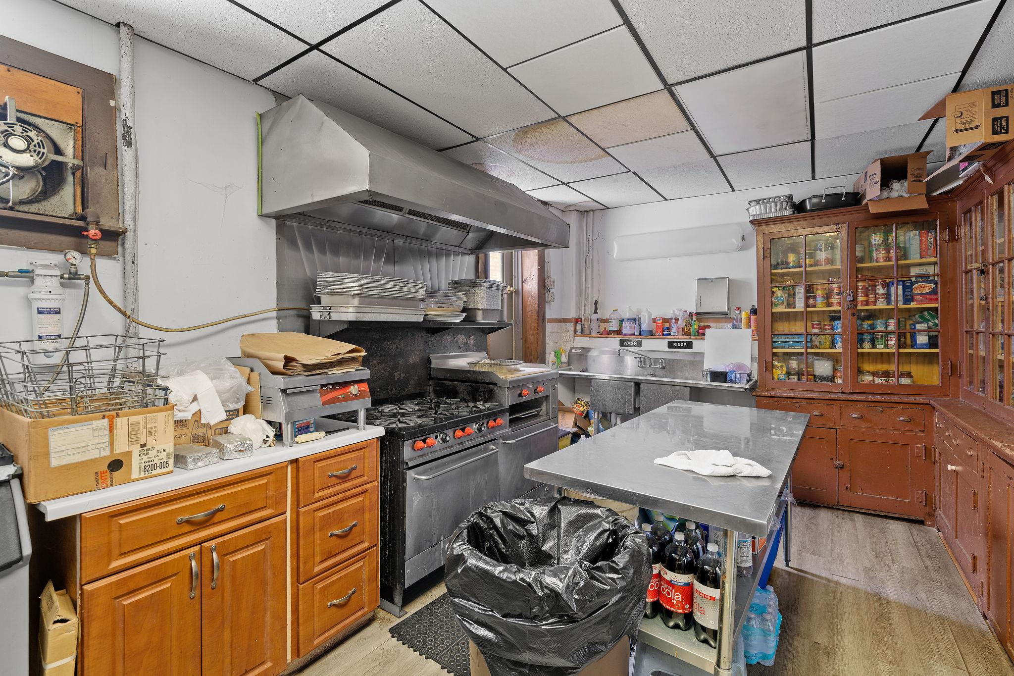 8 Oak Street, Walden, NY 12586