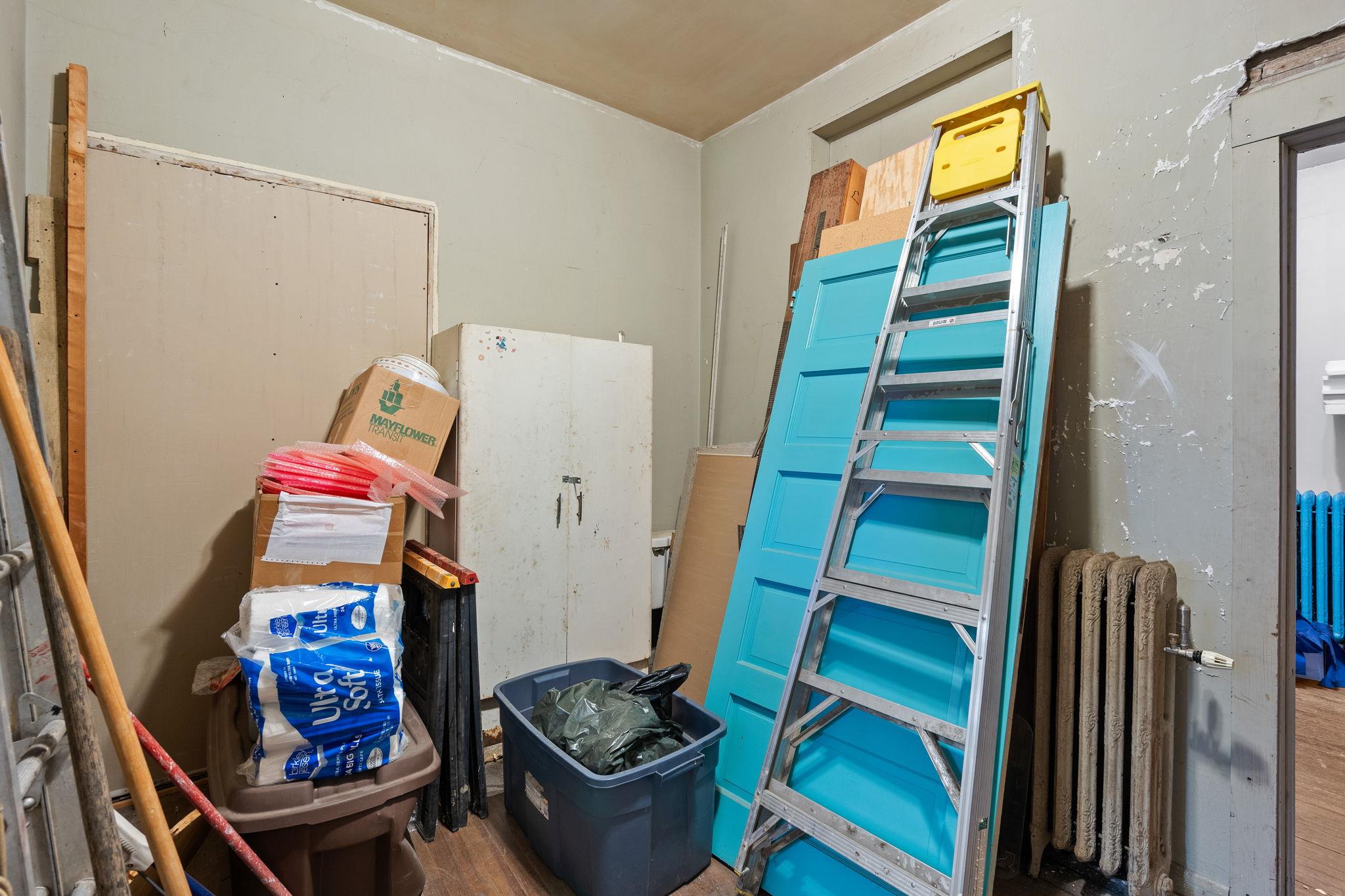 8 Oak Street, Walden, NY 12586