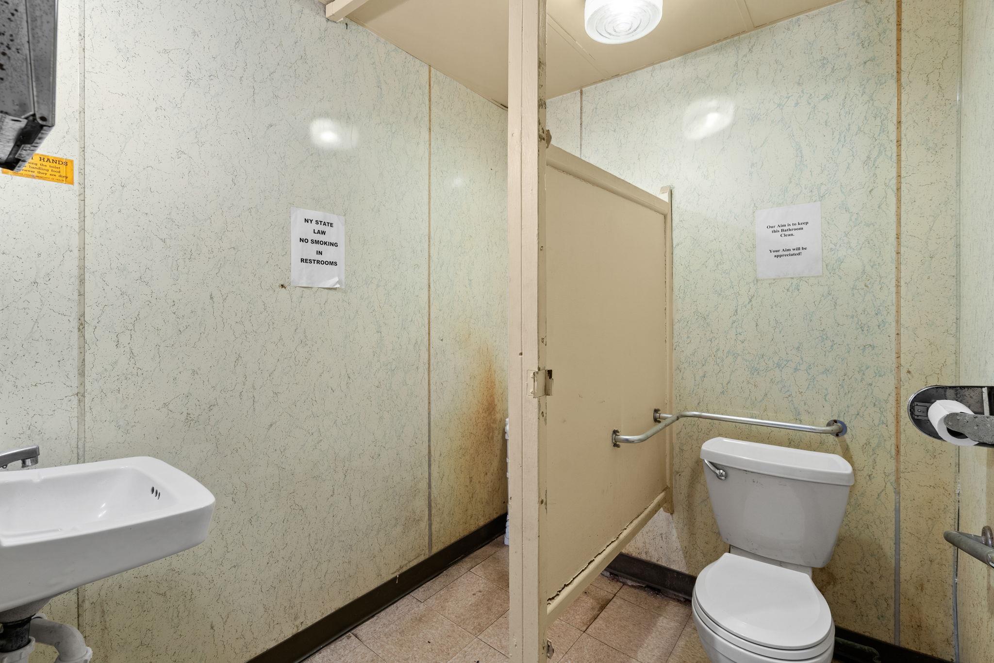 8 Oak Street, Walden, NY 12586