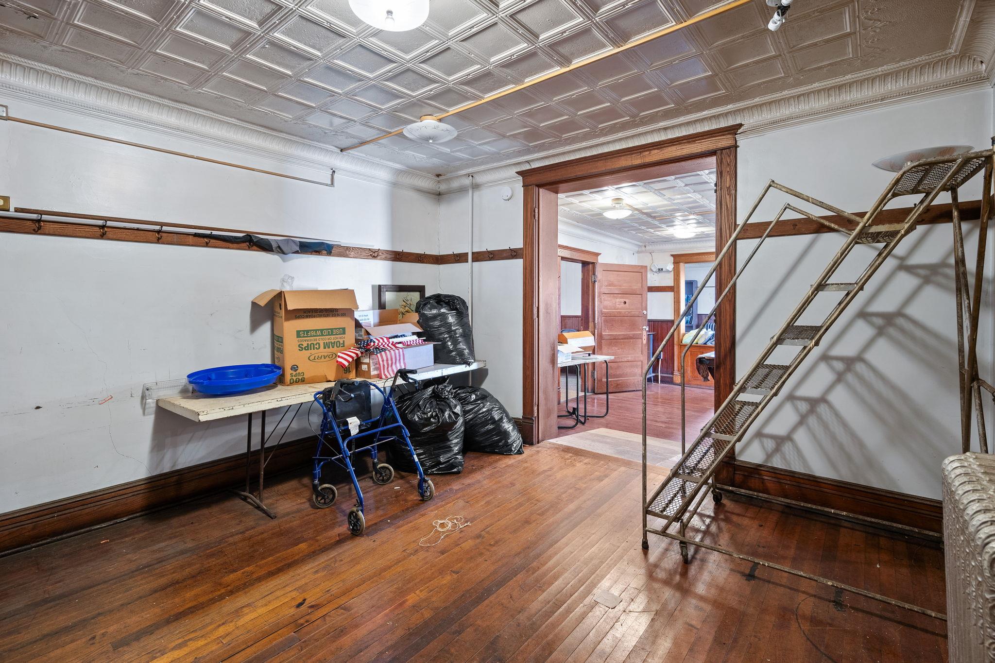 8 Oak Street, Walden, NY 12586