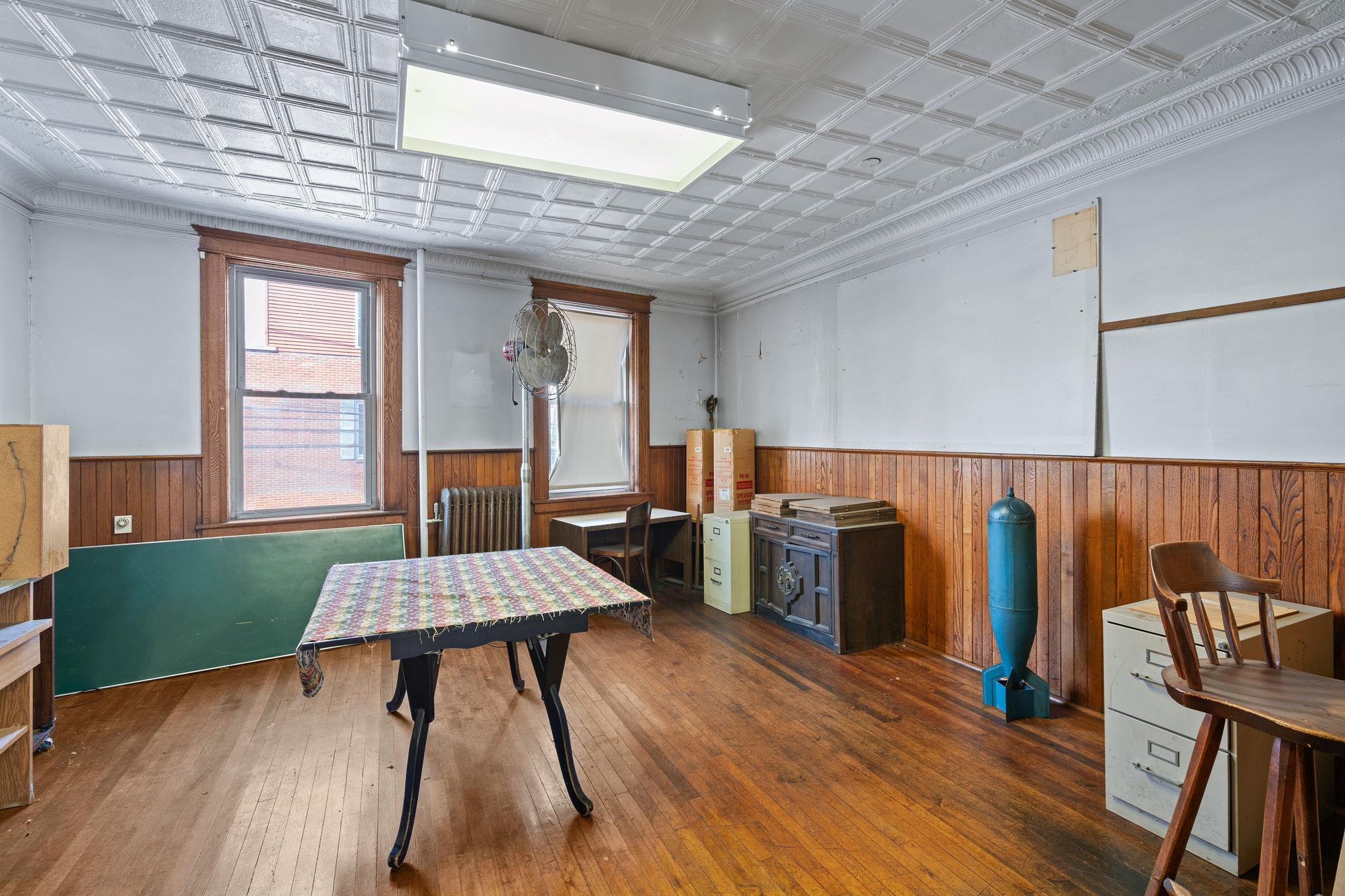 8 Oak Street, Walden, NY 12586