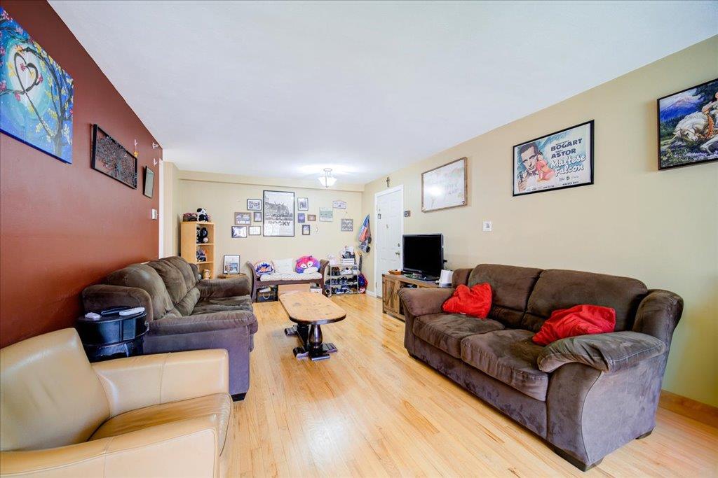 10 Oakwood Terrace # 118, New Windsor, NY 12553