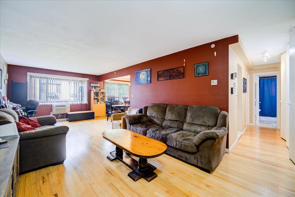 10 Oakwood Terrace # 118, New Windsor, NY 12553